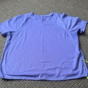 lululemon athletica hiking purple size 10 Short Sleeve Tee